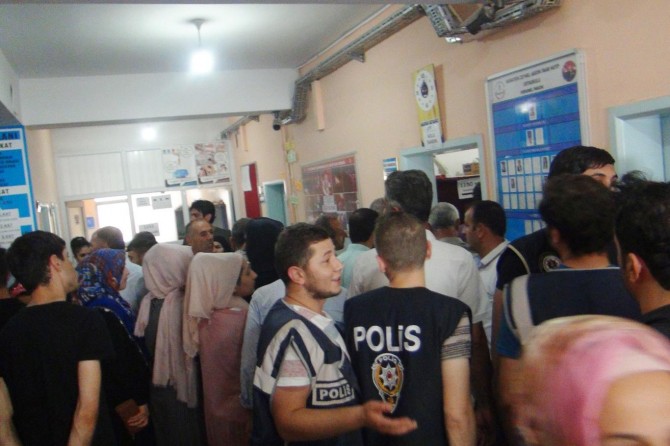 Polislerin usulsüzlüğe kayıtsız kalması tepkilere yol açtı