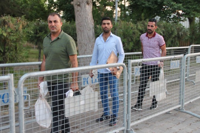 ​Mardin’de oy çuvalları seçim kuruluna getirildi