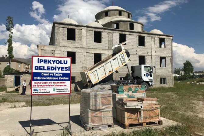 İpekyolu'nda cami ve taziye evlerine destek