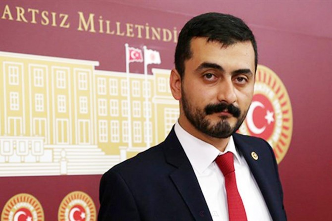 Eren Erdem gözaltına alındı