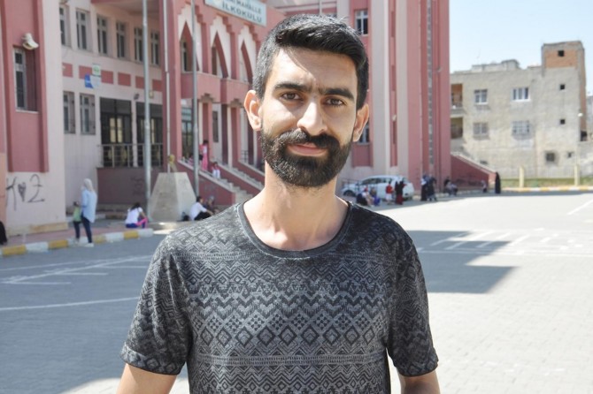 Batman'da 1 dakika geç kaldığı için sınava alınmadı