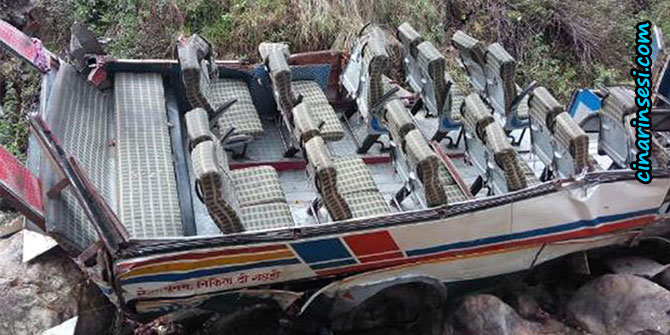 Hindistan'da trafik kazası: 44 ölü