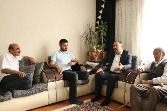 HUDA PAR visits Özkan's family