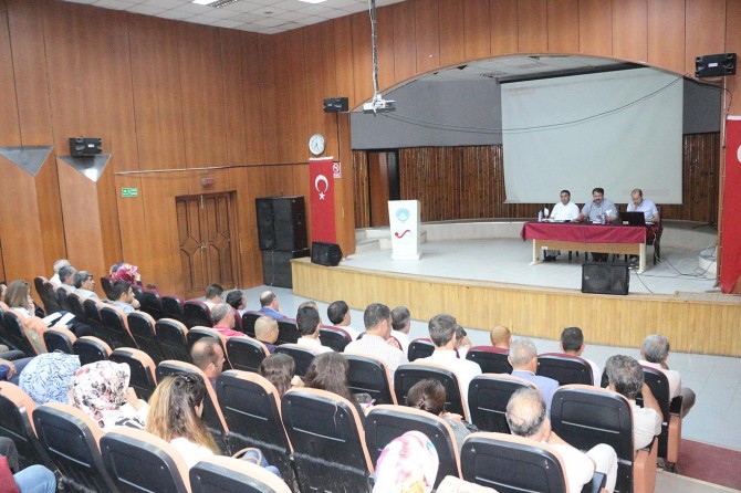 Ağrı'da liselere yerleştirmeyle ilgili bilgilendirme toplantısı