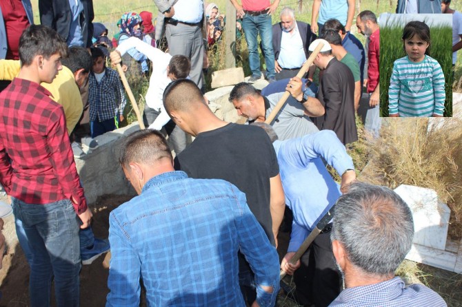 Küçük Leyla son yolculuğuna uğurlandı