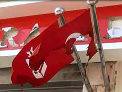 Diyarbakır'da Bayrak Yakıldı