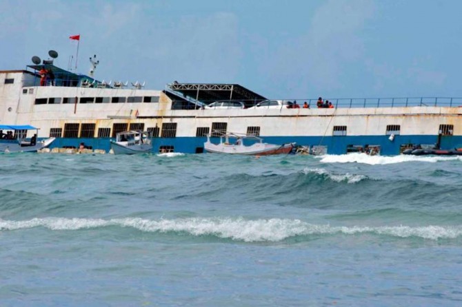 Li Endonezyayê ferîbot binav bû: 30 mirî