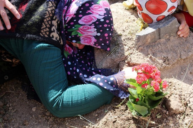 Mother cried for hours upon her daughter's grave