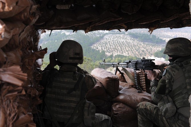 15 PKKyî hatin kuştin