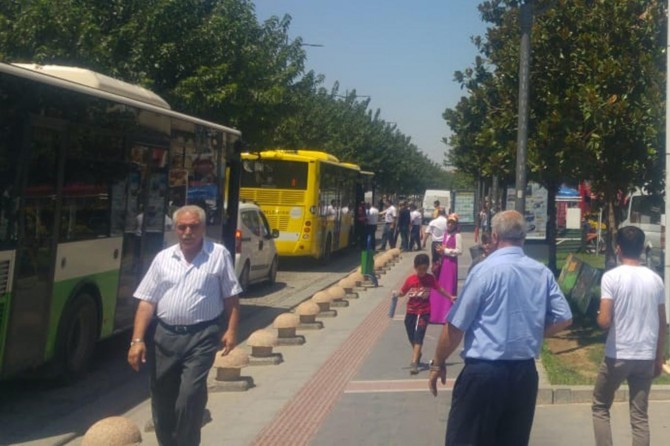 Batman'da belediye otobüsleri kaza yaptı