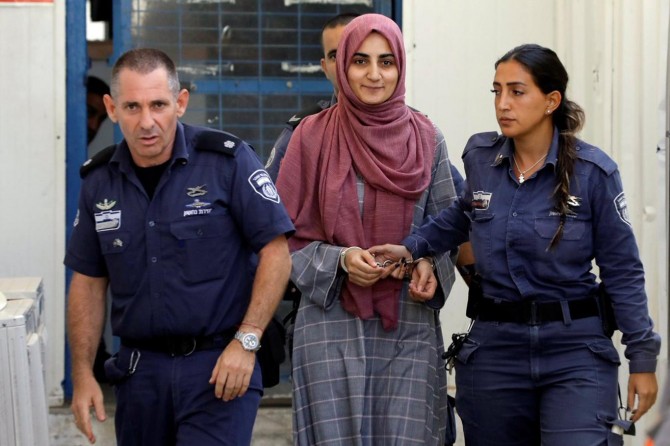Ayağına pranga vurulan Ebru Özkan için karar verildi