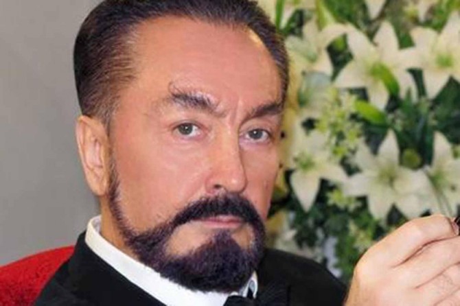 Qayyûm tayînî şîrketên Adnan Oktar hat kirin