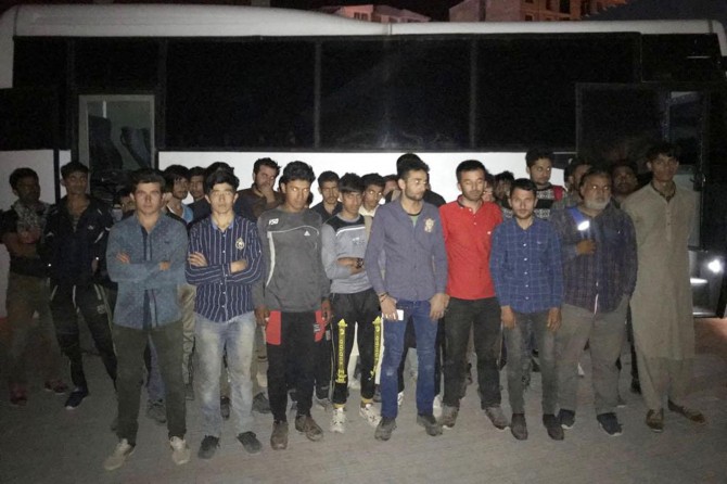 Van’da 182 yabancı uyruklu şahıs yakalandı