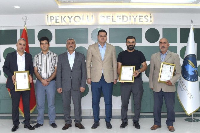 İpekyolunda yeni iş yeri ruhsatları sahipleri ile buluşuyor