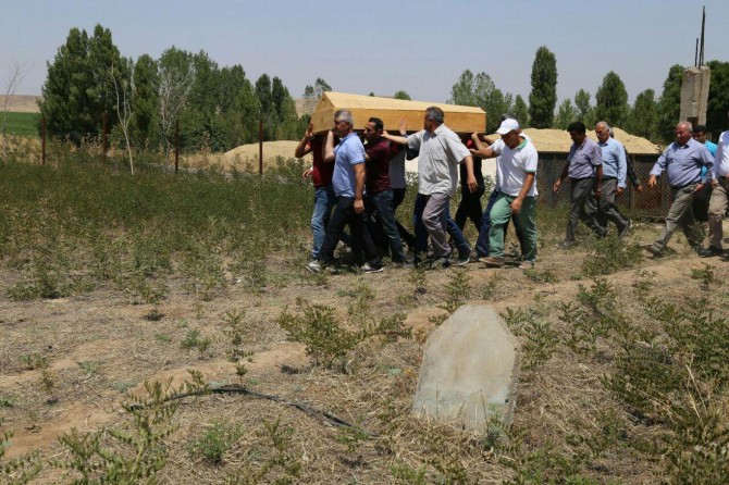 Yûsifê ku di qanala avdanê de mirî hat dîtin hat definkirin