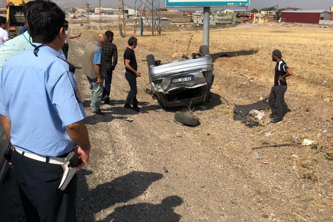 Batman’da mıcırlı yolda 4. kaza