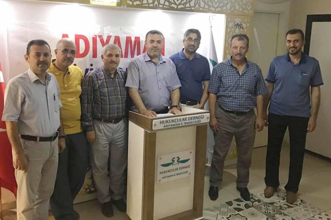 Darbelerin sebepleri arasında sistemin vesayetçi yapısı var