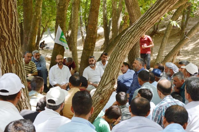 HÜDA PAR'ın İslam’ı ölçü alan siyaset anlayışını kitlelere ulaştırmak için çalışıyoruz