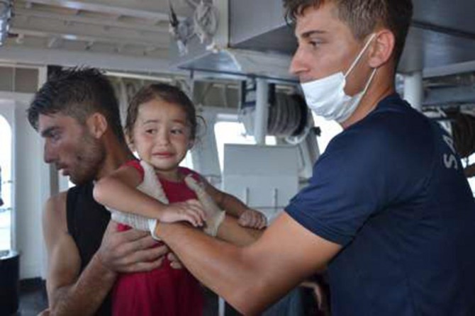 KKTC'de göçmenleri taşıyan tekne battı: Ölü ve kayıplar var