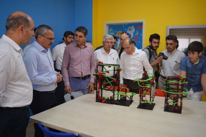 ​Batman’da STEM-Kodlama ve Robotik Atölyelerin açılışı yapıldı