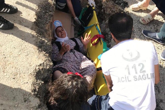 ​Mardin Nusaybin'de elektrik firmasının tedbirsizliği az daha can alıyordu