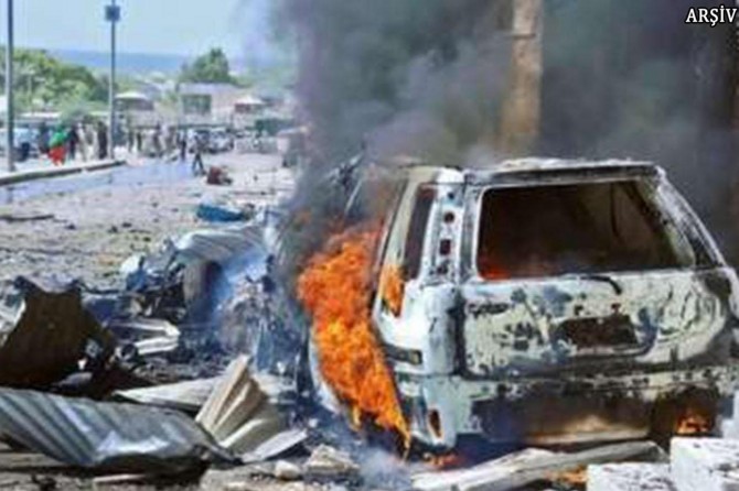 Somali'de bombalı saldırılar: 2 ölü