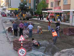 Çukurova Caddelerinde Engellileri Rahatlatacak Çalışma