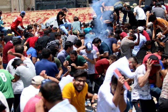 Li Iraqê xwepêşan berdewam dikin: 16 mirî 800 birîndar