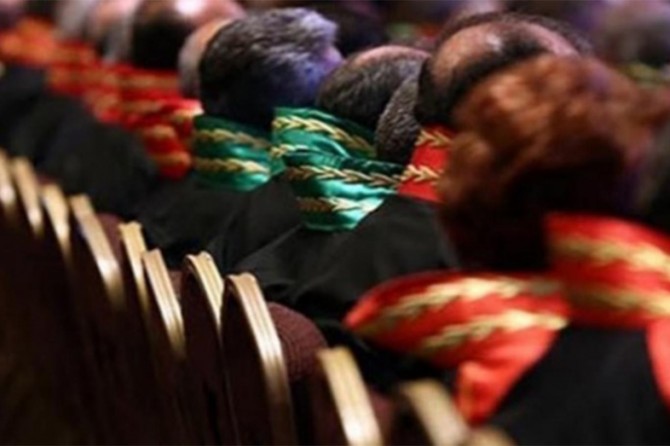 Cihê wezîfeya 3 hezar û 320 hakim û dozgeran guherî