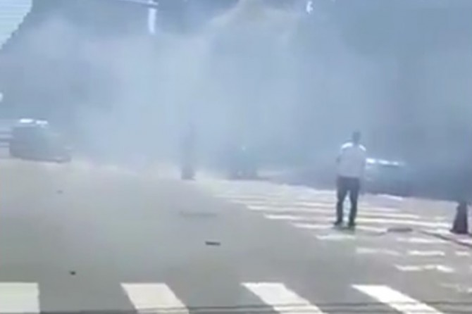 Li ber Balyozxaneya Pekînê ya Amerîka teqîn