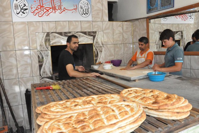 Ekmeğe yüzde 15 zam