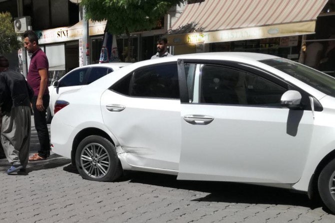 Elazığ Kovancılar'da maddi hasarlı trafik kazası