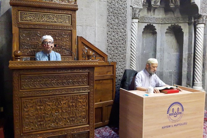 Kayseri'de bir oturum bir hatim projesi