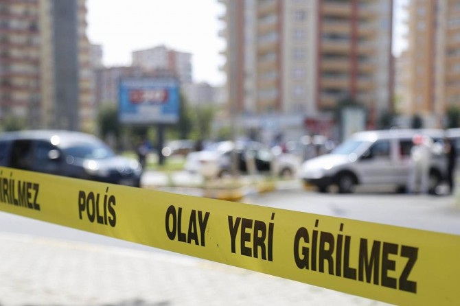 Mardin Nusaybin'de iş makinesinin çalışması sırasında patlama