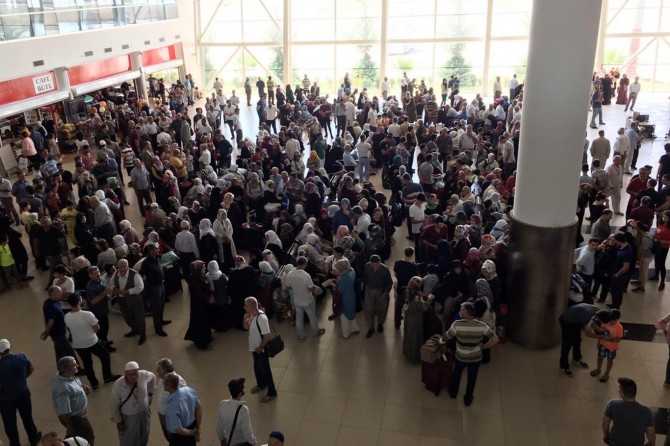 Adıyaman'da hacı adayları kutsal topraklara uğurlandı