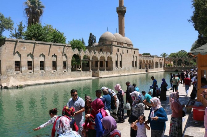 Turizm geliri yüzde 30 arttı