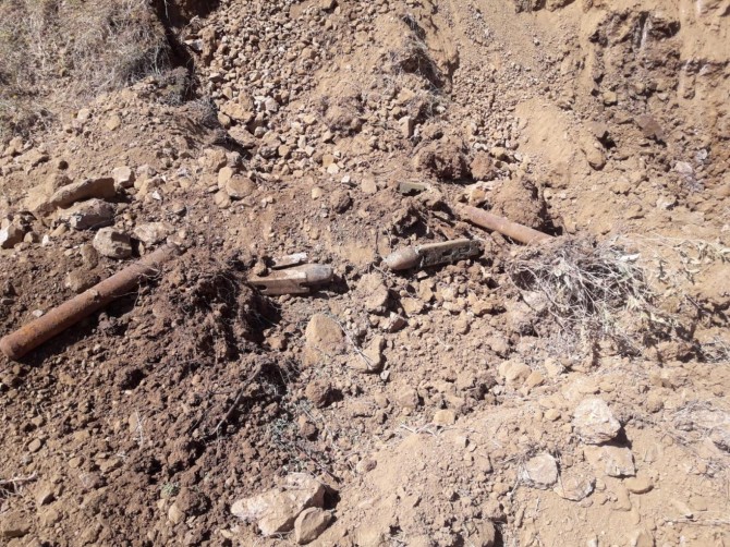 Bingöl Solhan'da tarla çalışmasında patlamamış mühimmat bulundu