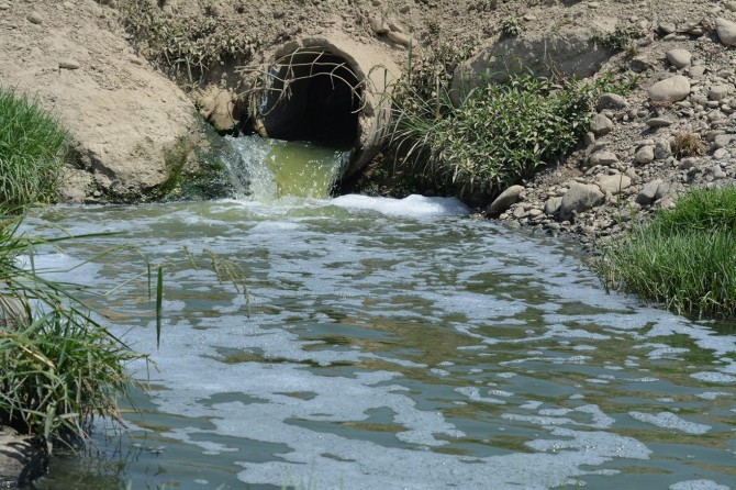 Kanalizasyon suyu Batman Çayı’na akmaya devam ediyor