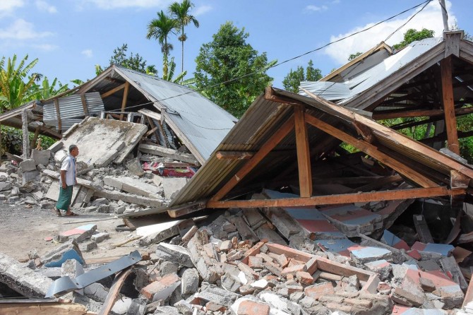 14 people lost their lives in Indonesia's earthquake