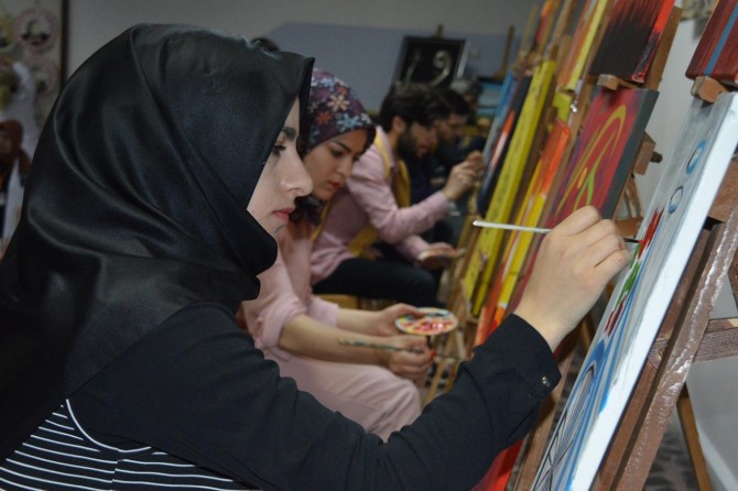 Bitlis’in tarihi dokusu sanatla buluşuyor