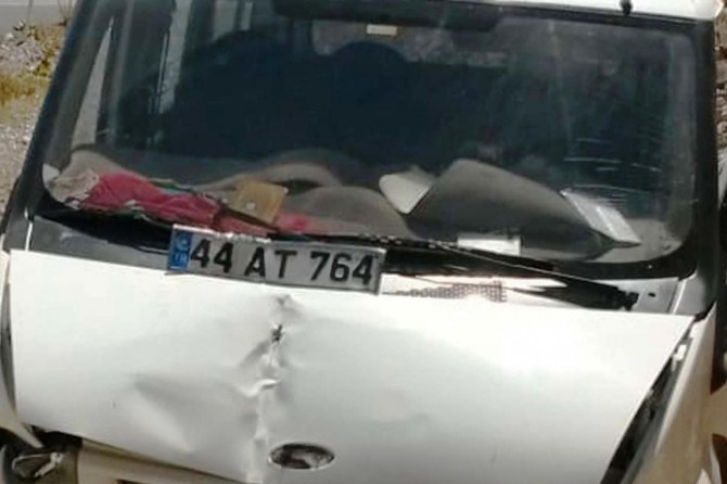 Adıyaman Çelikhan’da kaza: 2 yaralı