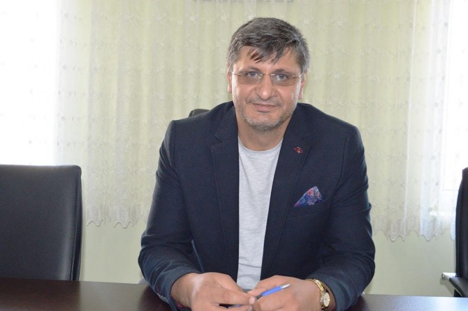 Bitlis Gazeteciler Cemiyeti Başkanı Özcan Çiriş güven tazeledi