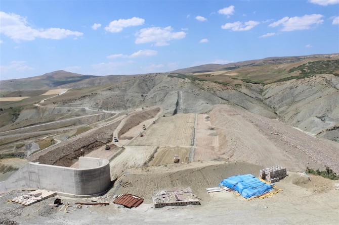 Elazığ Kanatlı Barajı’nda çalışmalar devam ediyor