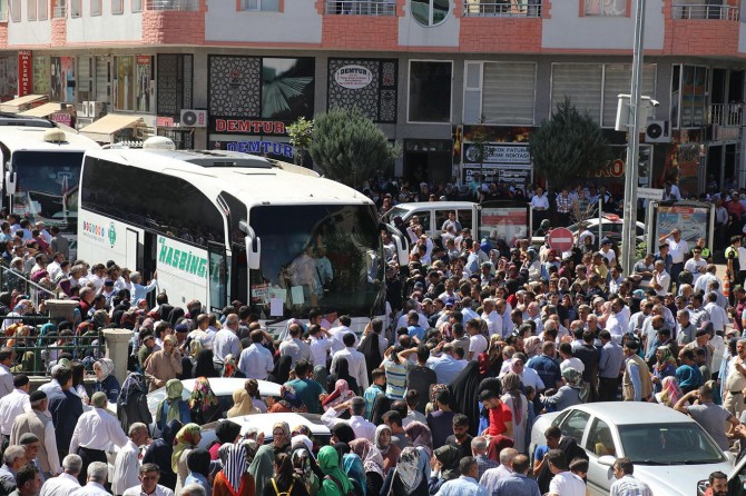 Bingöllü hacı adayları dualarla uğurlandı