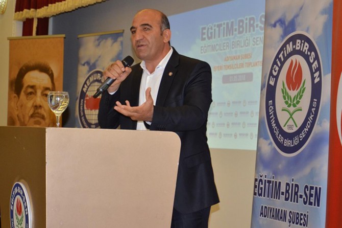 Atama bekleyen öğretmenleri memnun edecek adımlar bekliyoruz