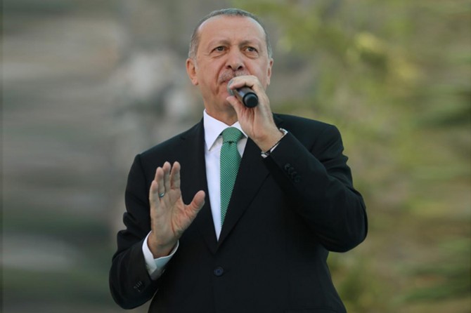 Cumhurbaşkanı Erdoğan: Türkiye'yi tehditle yola getirmek yanlıştır