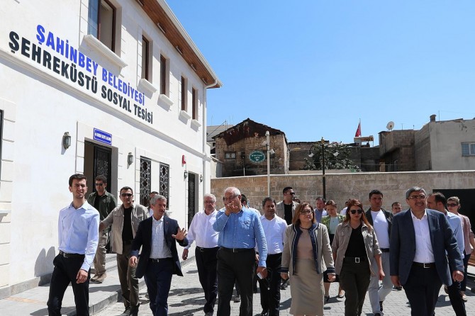 Şahinbey Belediye Başkanı Mehmet Tahmazoğlu projelerini tanıttı