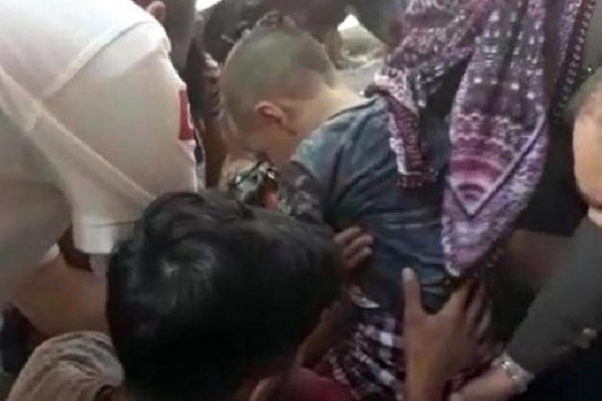 Gaziantep'te vücuduna bisiklet demiri saplanan çocuk kurtarıldı