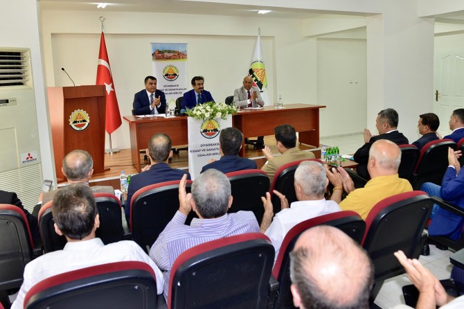 Türkiye uluslararası bir manipülasyonun konusudur