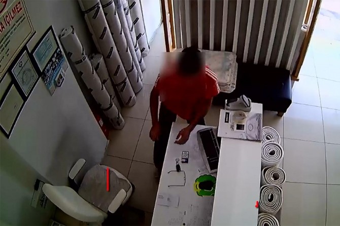 Gaziantep’te güvenlik kamerasına yakalanan hırsız tutuklandı